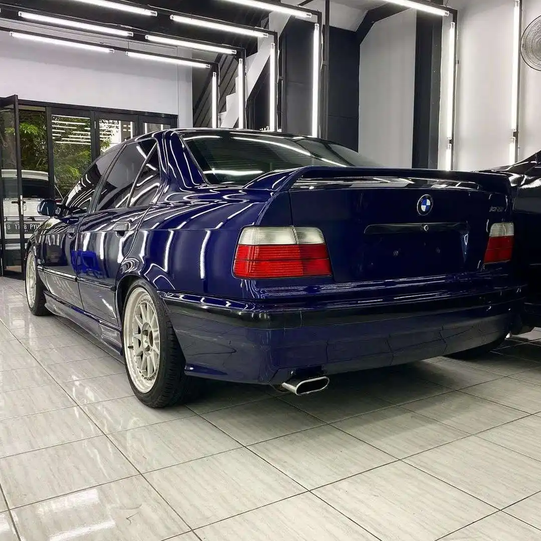 blue-bmw